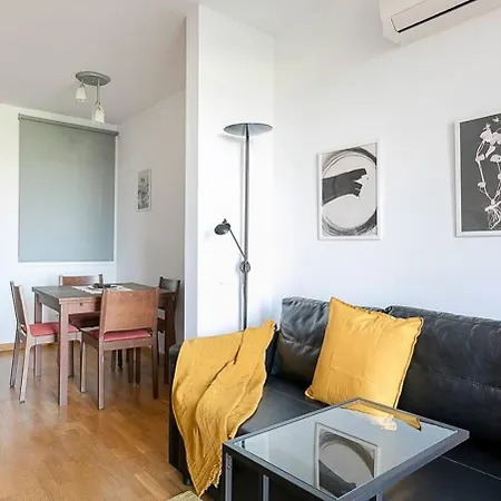 Relax In A Chic In Sants Διαμέρισμα *