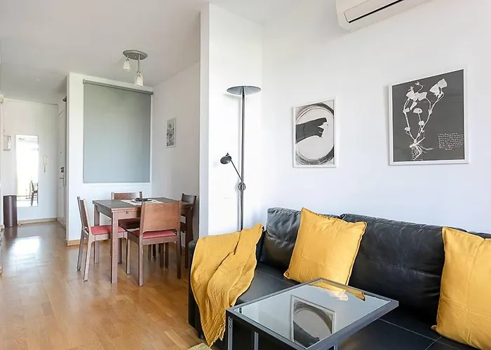 Relax In A Chic In Sants Διαμέρισμα *