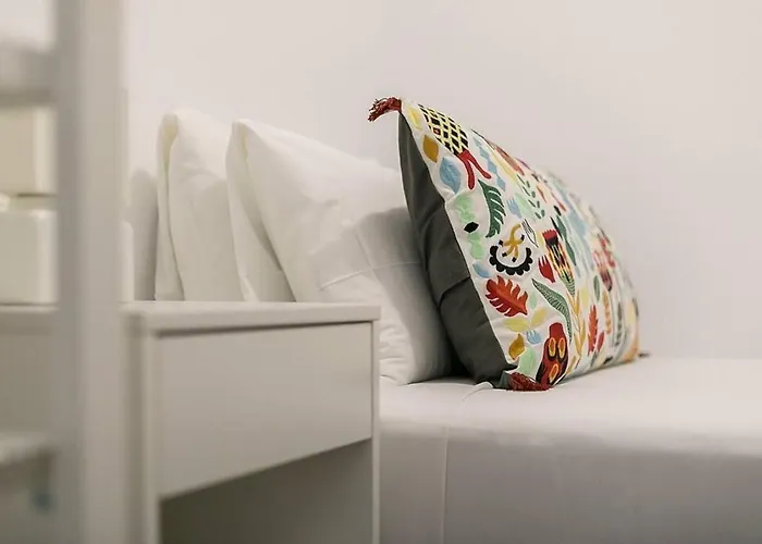 Relax In A Chic In Sants