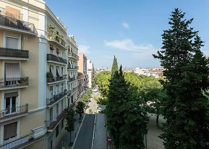 Relax In A Chic In Sants
