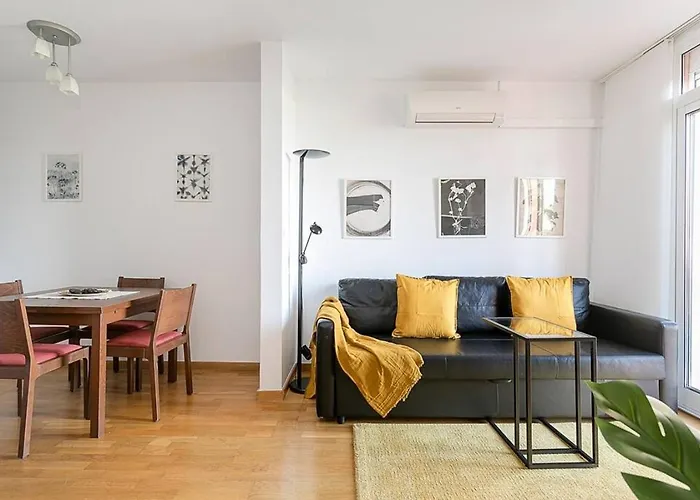 Relax In A Chic In Sants Διαμέρισμα Βαρκελώνη