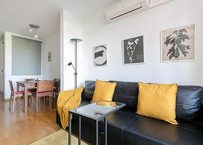 Relax In A Chic In Sants Διαμέρισμα *