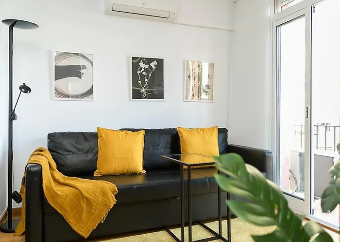 Relax In A Chic In Sants Διαμέρισμα *
